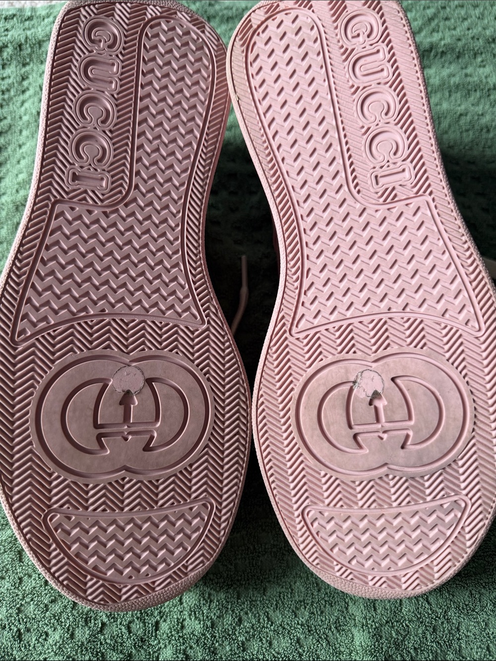 Gucci Women’s Pink Leather Platform Sneakers — Brand: - Picture 5 of 6